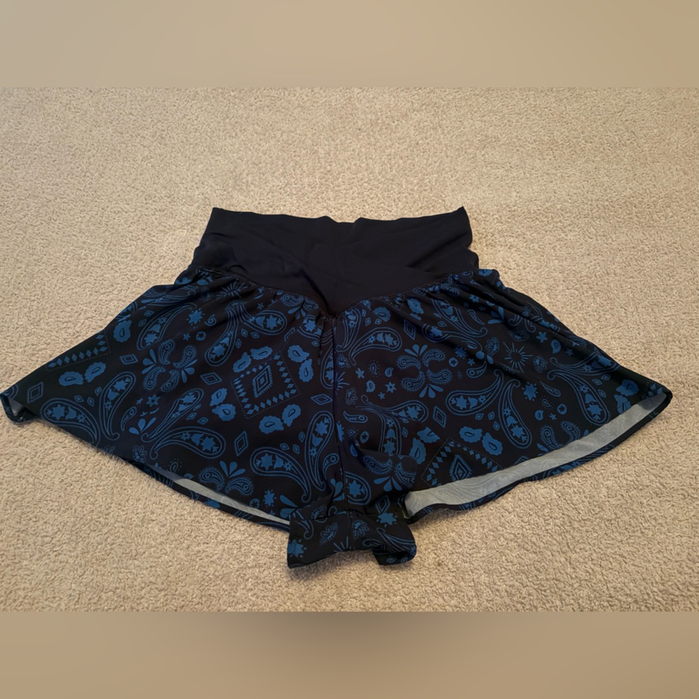 Aerie size medium crossover flare shorts!!